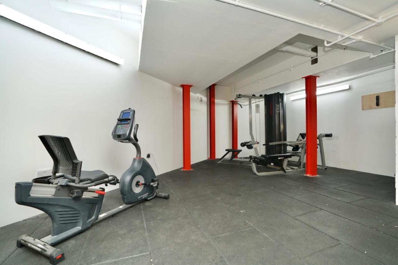 Two Bedroom - Central Peterborough Apartment - Bayard Apartments מראה חיצוני תמונה
